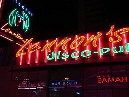 Lennon's disco pub