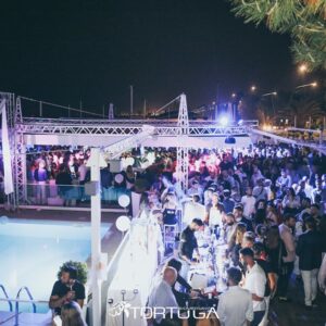 Tortuga Beach Club di Montesilvano, il sabato con Cena live & Disco