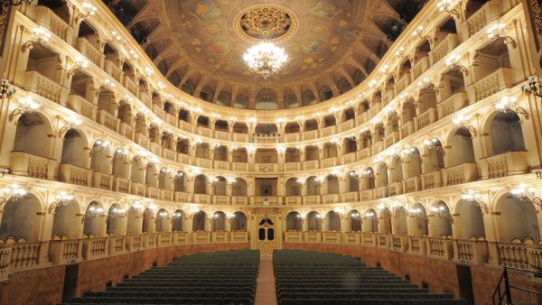 Orchestra del Teatro Comunale di Bologna diretta da Oksana Lyniv