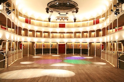 Yuppies secondo evento al Teatro Verdi di Cesena