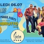 Flower Power Party all’Operà beach club di Riccione