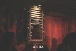 Grande spettacolo per l'inaugurazione della discoteca Akua